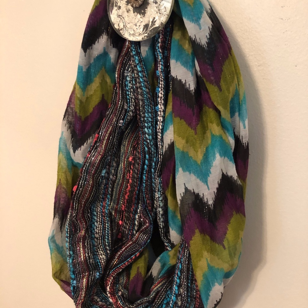 MULTICOLOR SPLIT PRINT INFINITY SCARF